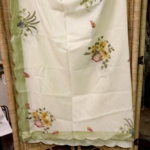 VINTAGE Tablecloth Sheer Floral 3D Magnolias/Marigolds  Embroidery Oblong 106x70